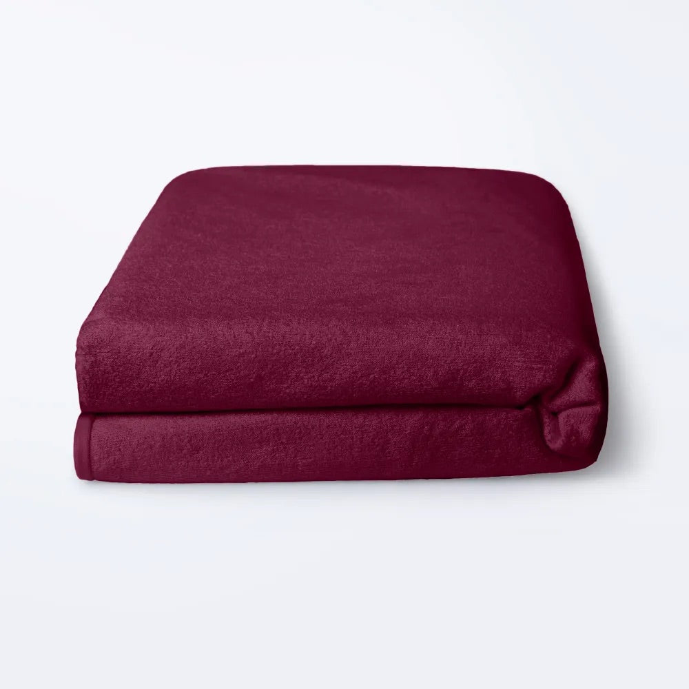 Uchuu's waterproof mattress cover in maroon color.
